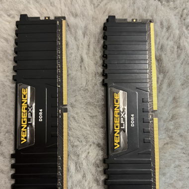 RAM Corsair Vengeance LPX DDR4