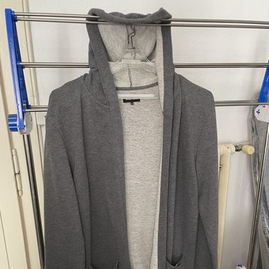 Veste longue à capuche style "mage"