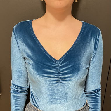 Samt Body hellblau Gr.S