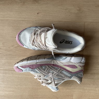 Acics Gel NYC Pink
