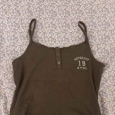 Top Henley