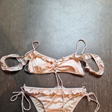 Bikini rose