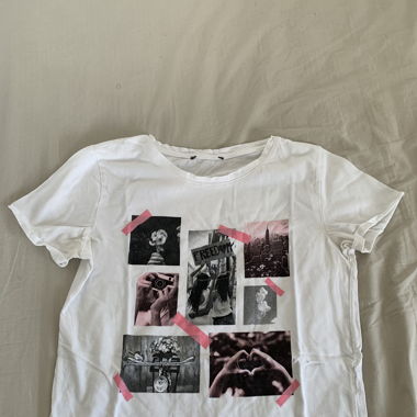 t-shirt with pink prints
