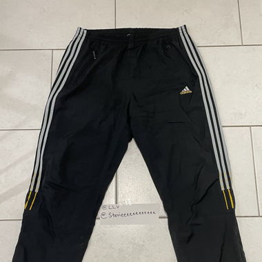 VINTAGE ADIDAS TRACKPANTS