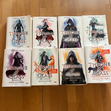 Reserviert • Throne of Glass