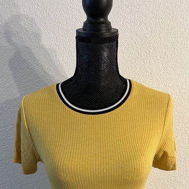 T-Shirt gelb