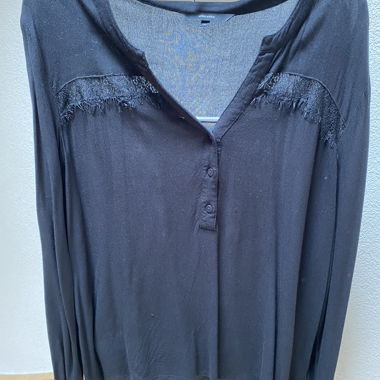 Blouse à dentelle 