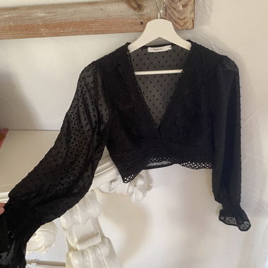 Schwarze Spitzenbluse