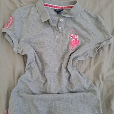 Grau pinkes y2k polo shirt