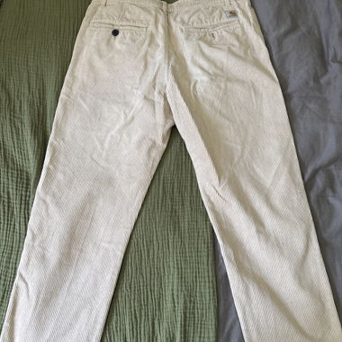 Pantalon en velours côtelé beige