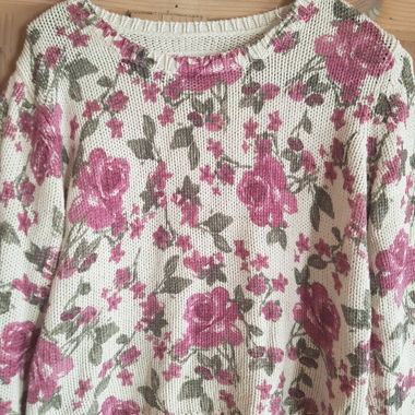 Pulli mit Blumenmuster