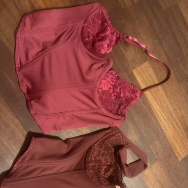 Bordeaux rote tops