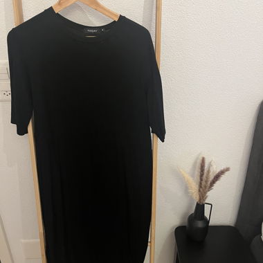 Robe T. M