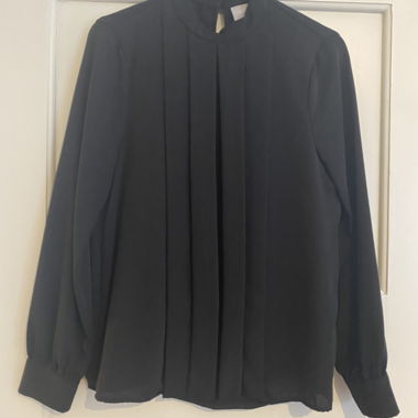 Black blouse