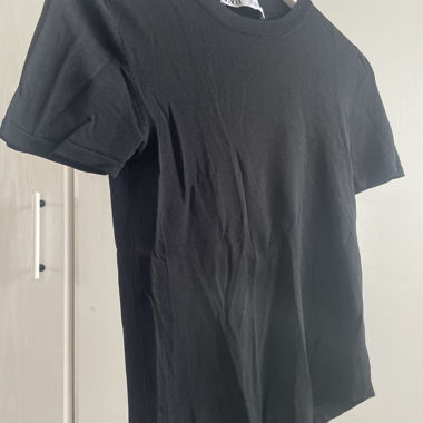 T-shirt nero Zara