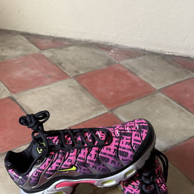Nike Air Max Plus 1