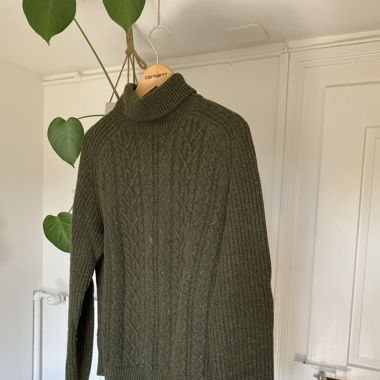 Pier One Rollkragenpulli olive