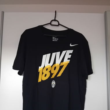 Nike t-shirt juventus/ size L