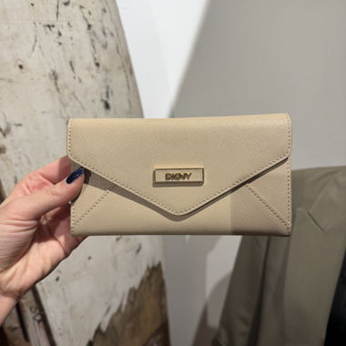 DKNY wallet