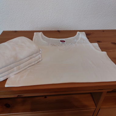 Women's undershirts