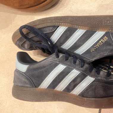 Adidas Schuhe in blau