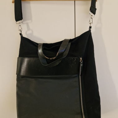 Schwarze Stofftasche