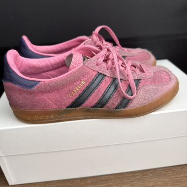 adidas Gazelle Sneaker