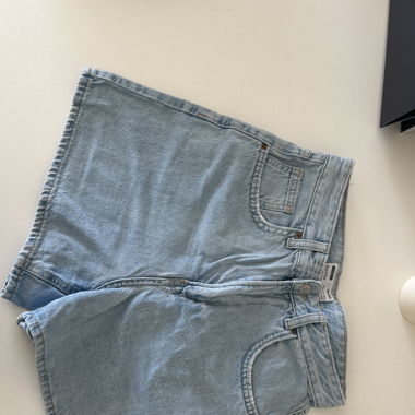 Short bleu clair