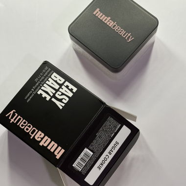 Huda Beauty Powder 