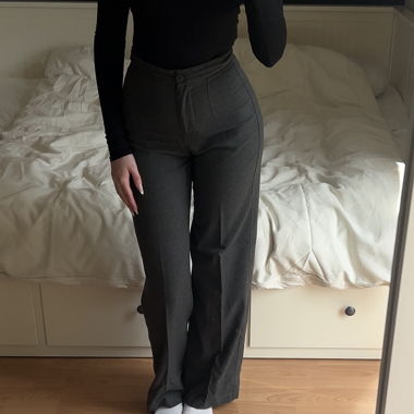Pantaloni da completo grigi Bershka