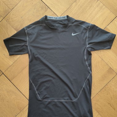 Nike pro combat