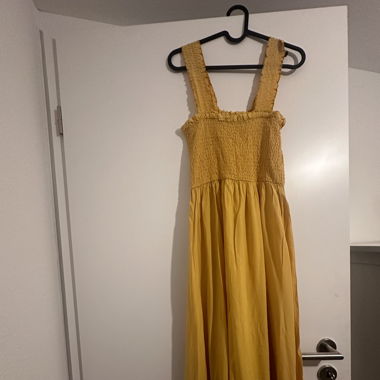 Langes Kleid