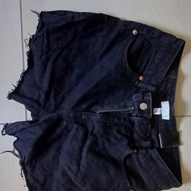 Kurze Shorts