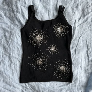 Schwarzes Top