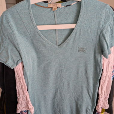 Burberry T-Shirt blau mit V-Ausschnitt