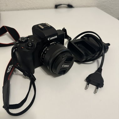 Canon m50