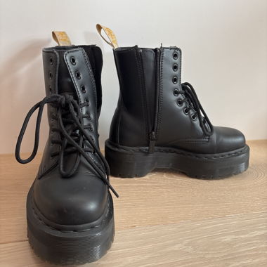 Dr. Martens JADON II MONO Vegan Platform Boots