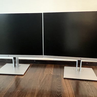 2x HP EliteDisplay Monitore