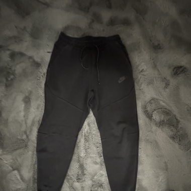 OLD NIKE TECH FLEECE BLACK SIZE: S