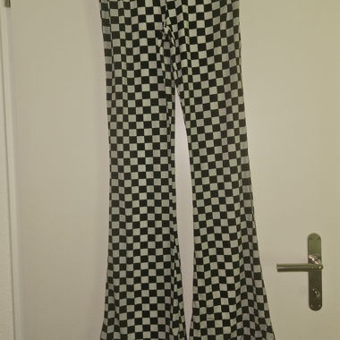 Plaid flared leggings