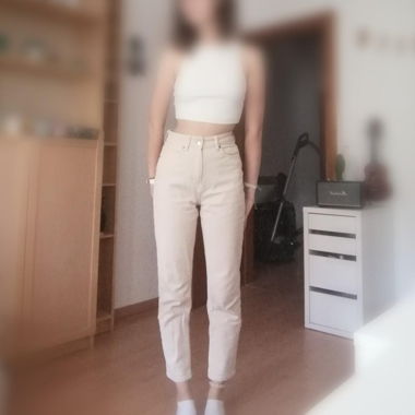 Beige mom jeans