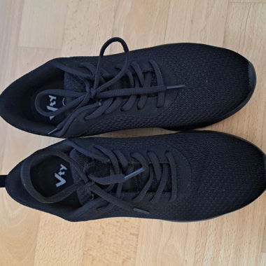Black Sneakers