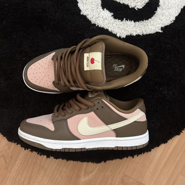 Nike, Stüssy Dunks(Cherry)