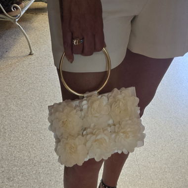 Borsa con fiori con manico ad anello
