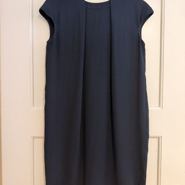 Abito COS blu navy senza maniche