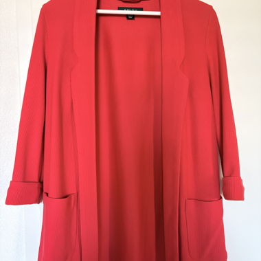 Roter Damen-Cardigan