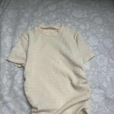 Gelbes Top