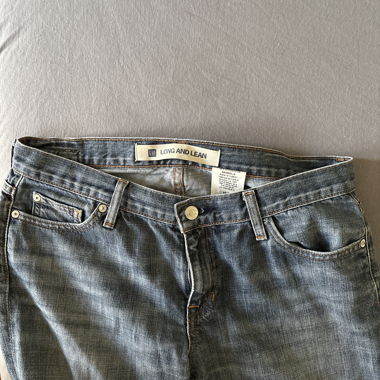low waisted jeans