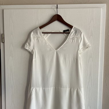 Robe blanche - idéal pour cérémonie - taille 42