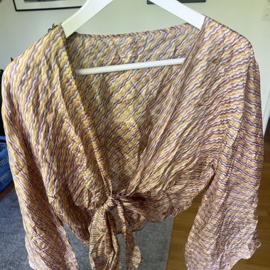 Wickelbluse mit weitern Ärmeln